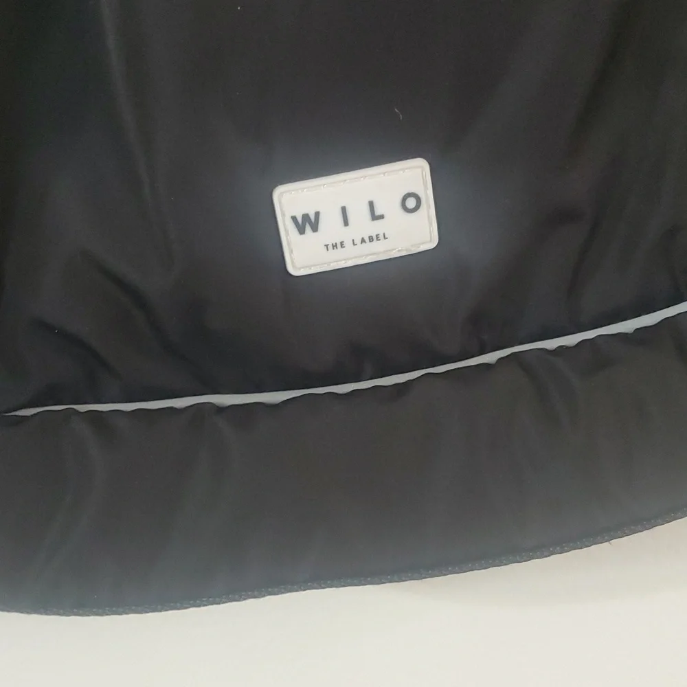 Wilo Active Crescent Bag Black White Travel Gym & Train - Picture 2 of 12